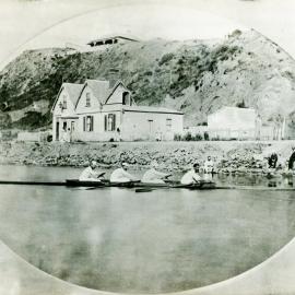 The 'Dolly Varden' rowing skiff off Clyde Quay