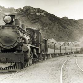 The 'Limited Express' arriving in Wellington 
