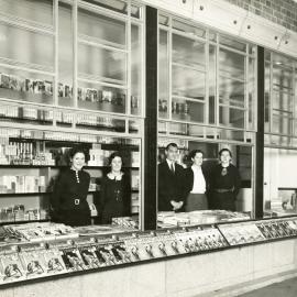 Newsagent and tobacconist at Wellington Railway Station