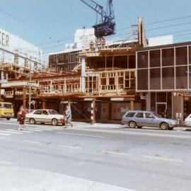 West Plaza Hotel, Wakefield Street