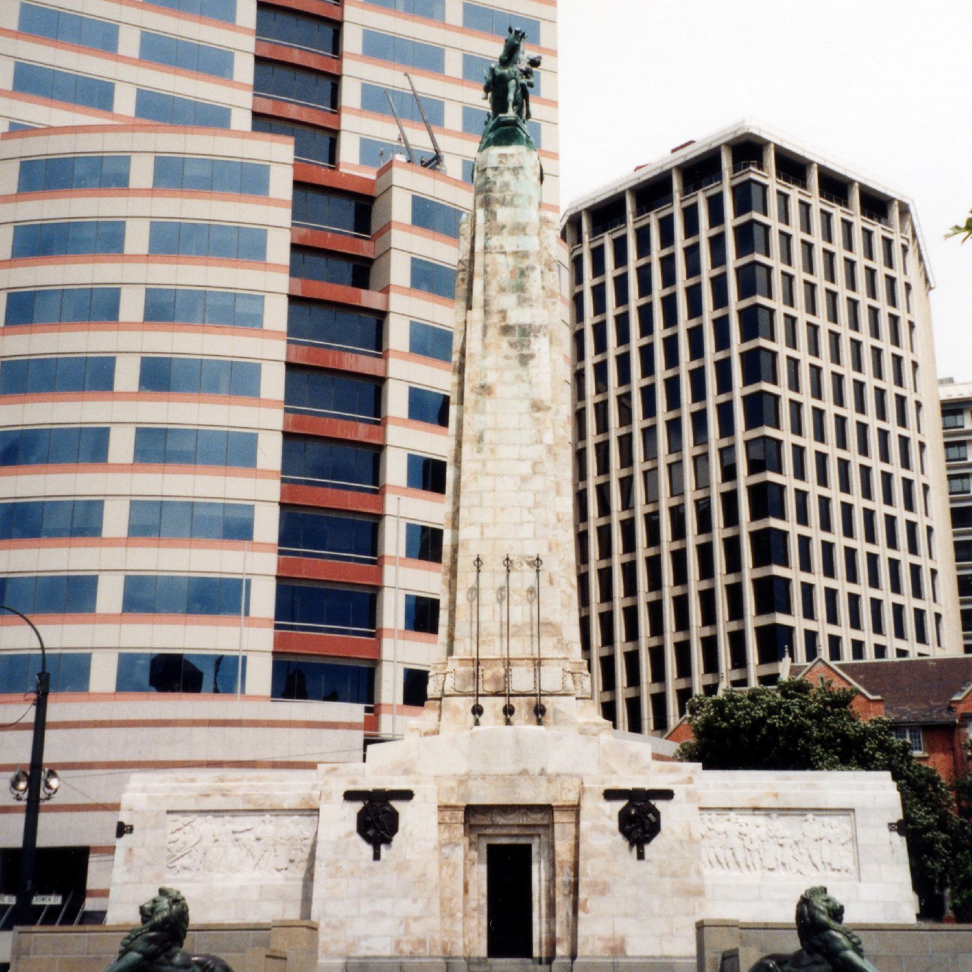 Wellington Cenotaph and The Will to Peace, Richard Oliver Gross
