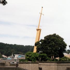 Wahine Memorial - Mast