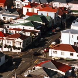 Hall Street, Newtown