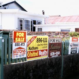 House for sale in Apu Crescent, Lyall Bay 