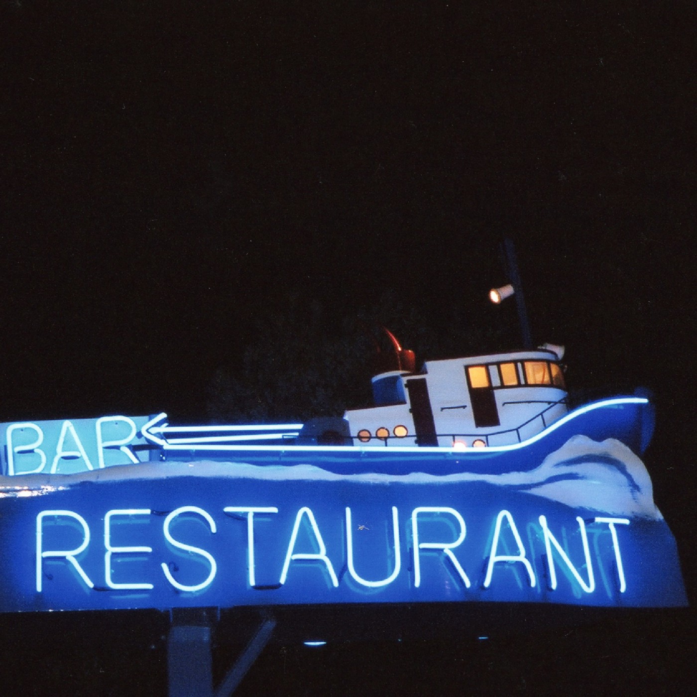 Tugboat on the Bay (sign/sculpture)