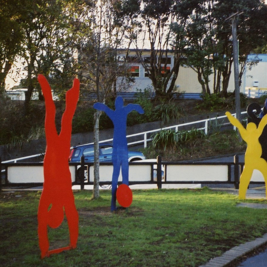 Sculptures at Island Bay School, Kon Dimopoulos