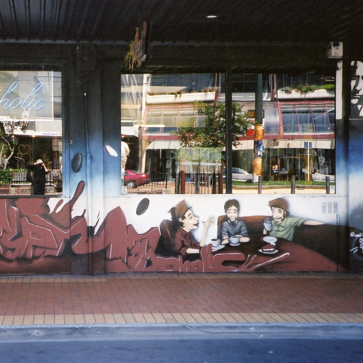 Espressoholic (Mural), various artists