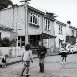 Holloway Road, Aro Valley