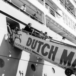 Passenger ship arrives in Wellington