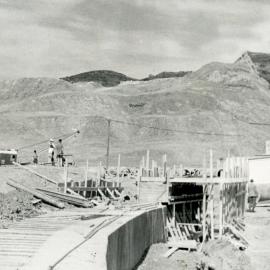 Lyall Bay breakwater construction