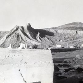 Excavation of Moa Point hill