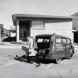 Book delivery to the Khandallah Library