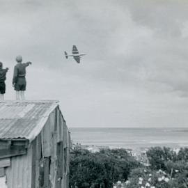 Watching planes in Rongotai 
