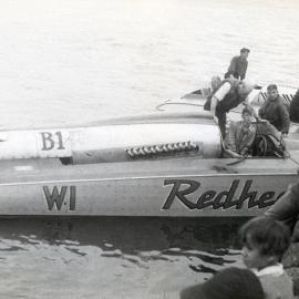 Len Southward in 'Redhead'