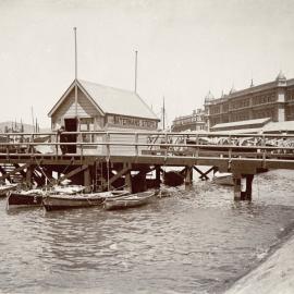 Watermans Steps, Customhouse Quay